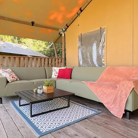 Holiday home De Vlinder Hulshorst
