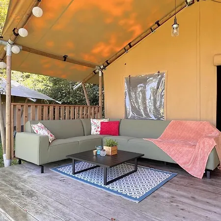 ラグジュアリーテント De Vlinder *