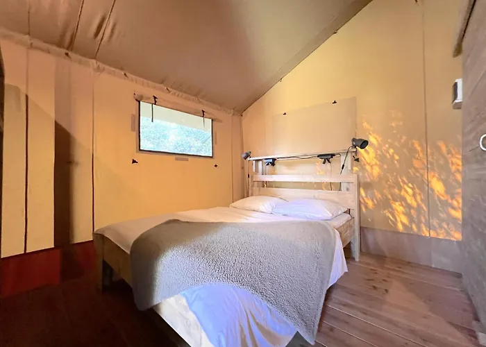 De Vlinder ラグジュアリーテント